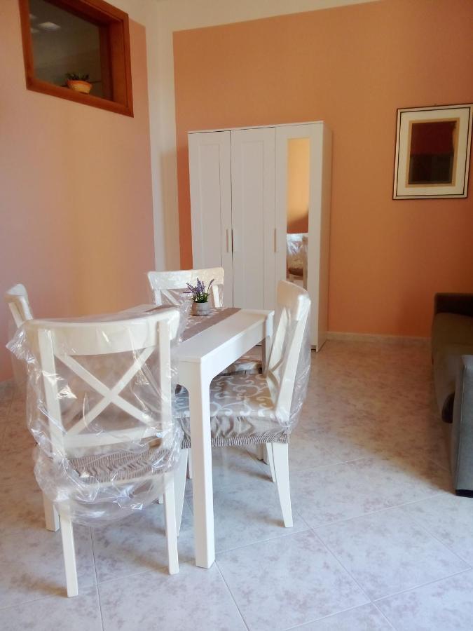 Apartamento Al Crocifisso...Da Nonna Pia Salerno Exterior foto