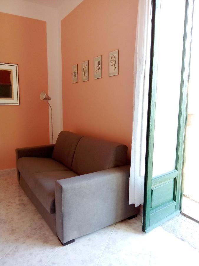 Apartamento Al Crocifisso...Da Nonna Pia Salerno Exterior foto