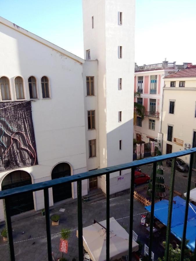 Apartamento Al Crocifisso...Da Nonna Pia Salerno Exterior foto