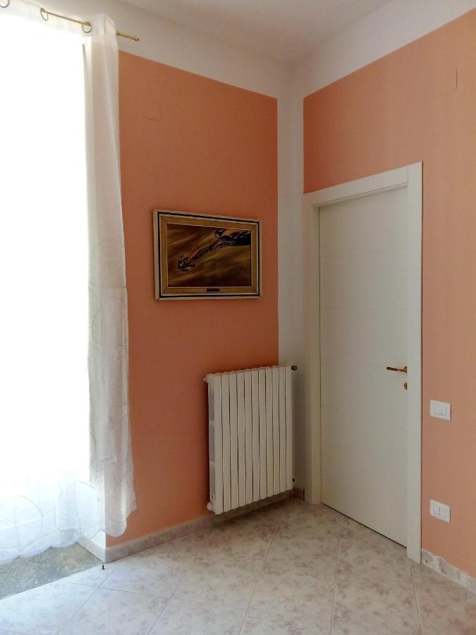 Apartamento Al Crocifisso...Da Nonna Pia Salerno Exterior foto