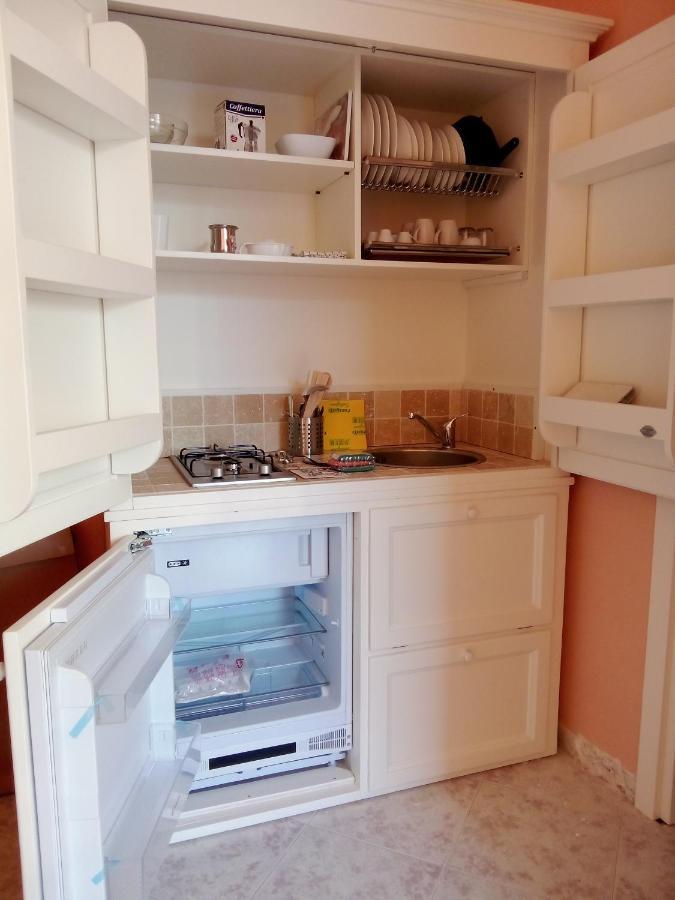 Apartamento Al Crocifisso...Da Nonna Pia Salerno Exterior foto