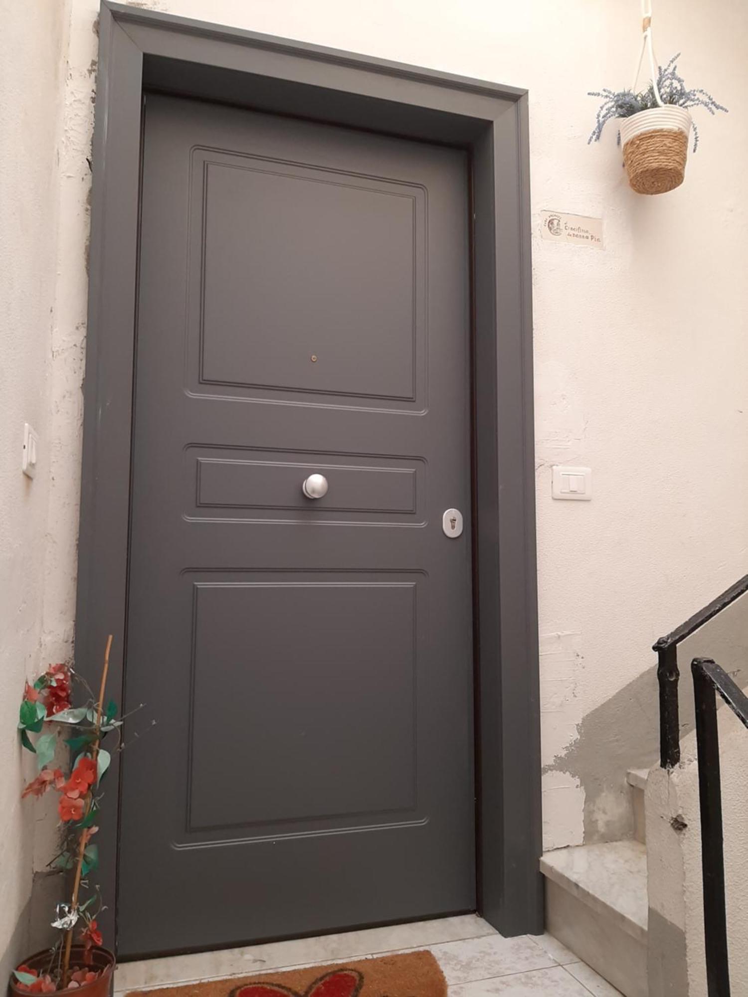Apartamento Al Crocifisso...Da Nonna Pia Salerno Exterior foto